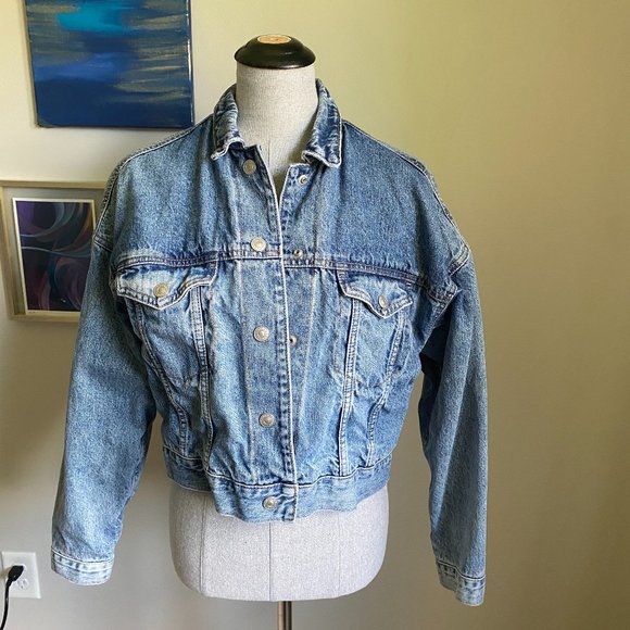 American Eagle Outfitters Jackets & Blazers - Floral lined denim jacket